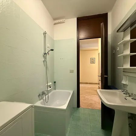 App 2 Bedr 2 Bathr 5