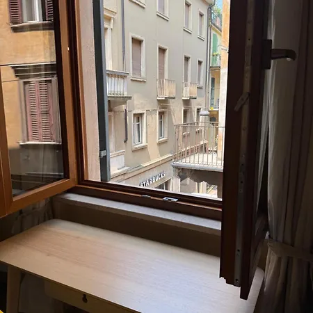 App 2 Bedr 2 Bathr 5