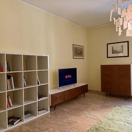 App 2 Bedr 2 Bathr 5