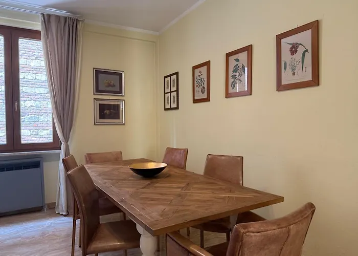 App 2 Bedr 2 Bathr 5 From Arena 2 From Piazza Delle Erbe Verona