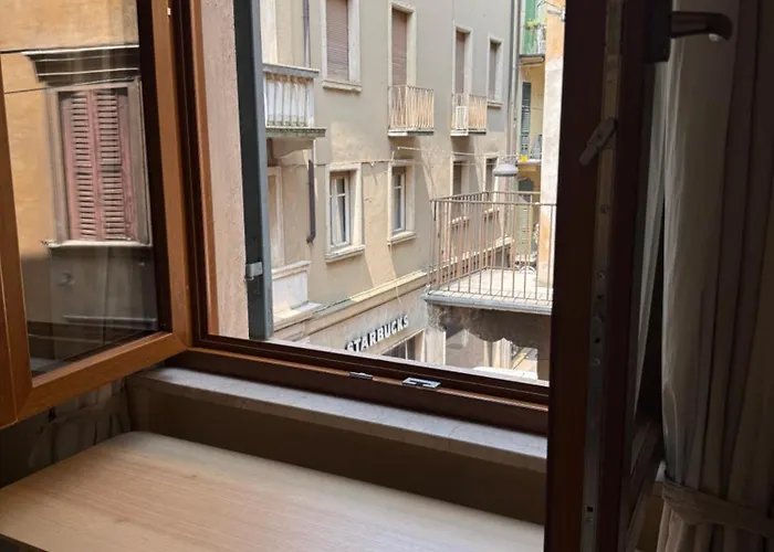 App 2 Bedr 2 Bathr 5 From Arena 2 From Piazza Delle Erbe Appartamento